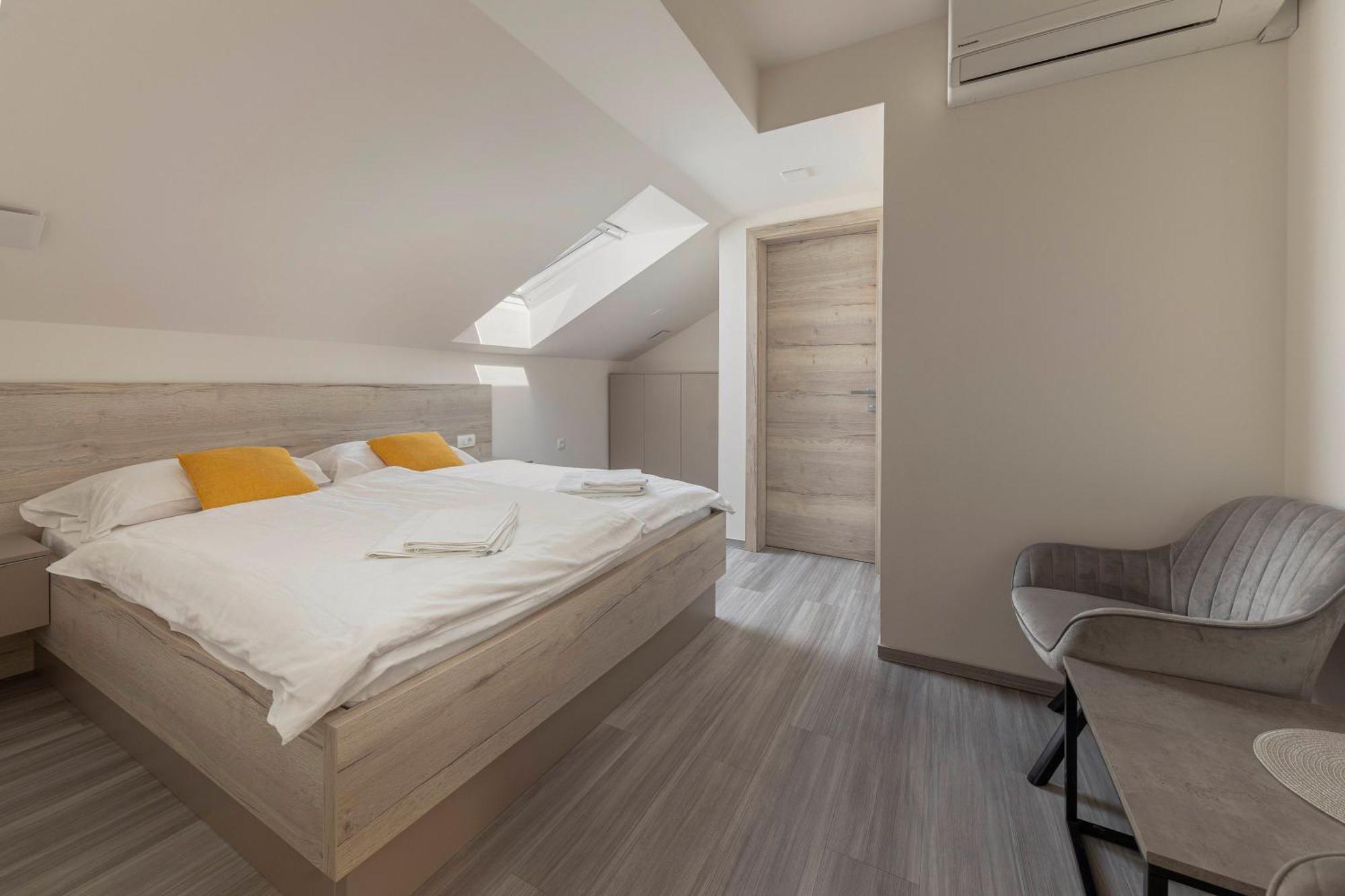 Rooms S Center Slovenske Konjice Exterior foto