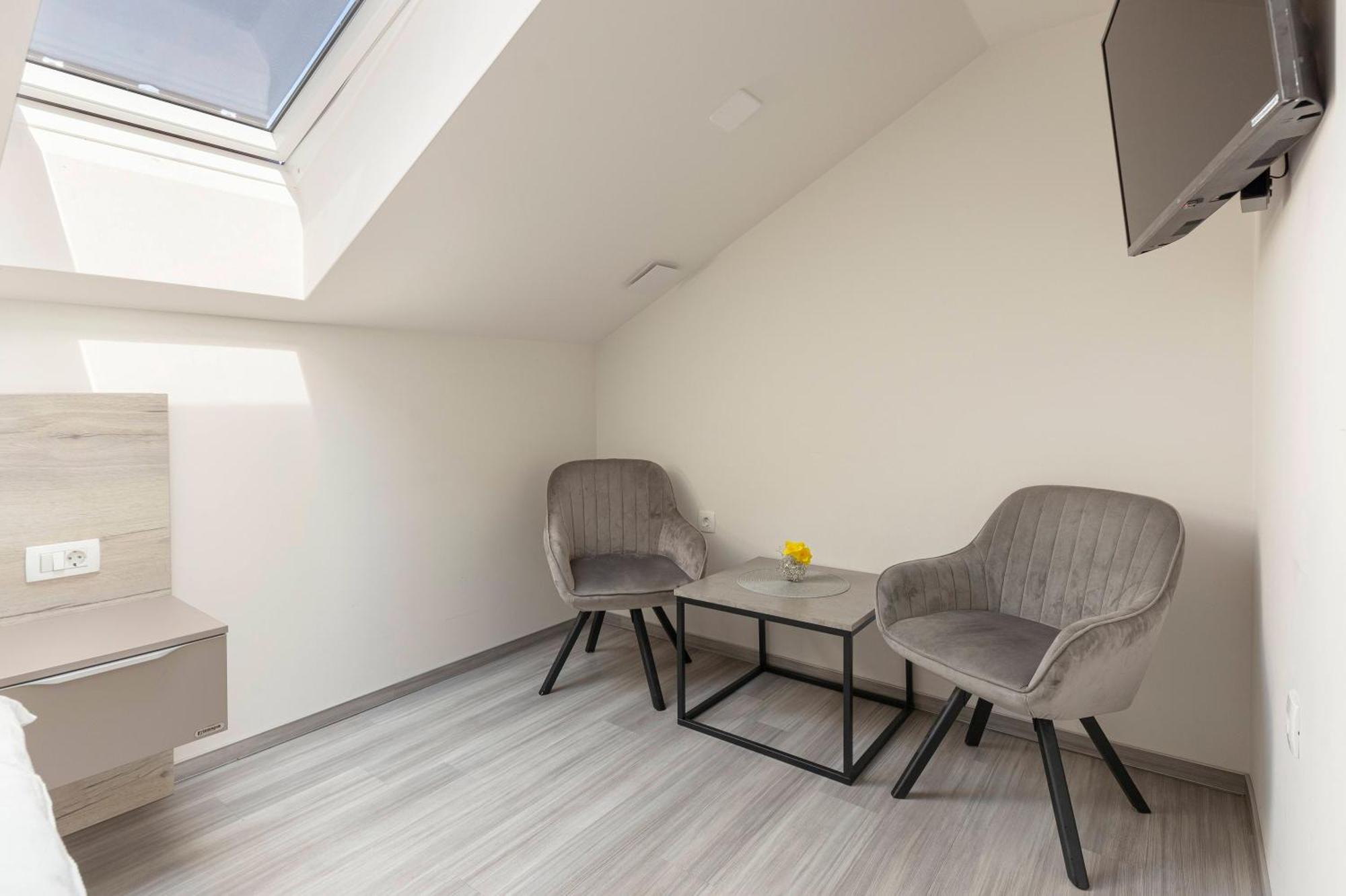 Rooms S Center Slovenske Konjice Exterior foto
